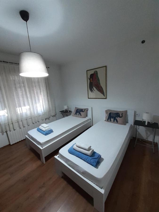 Double M City Center Apartments Skopje Eksteriør bilde