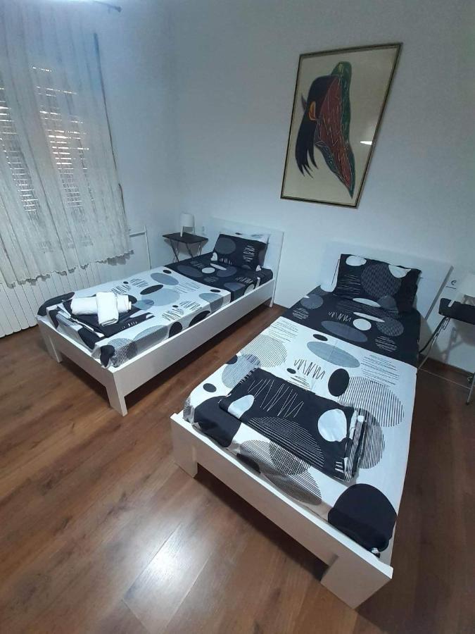 Double M City Center Apartments Skopje Eksteriør bilde